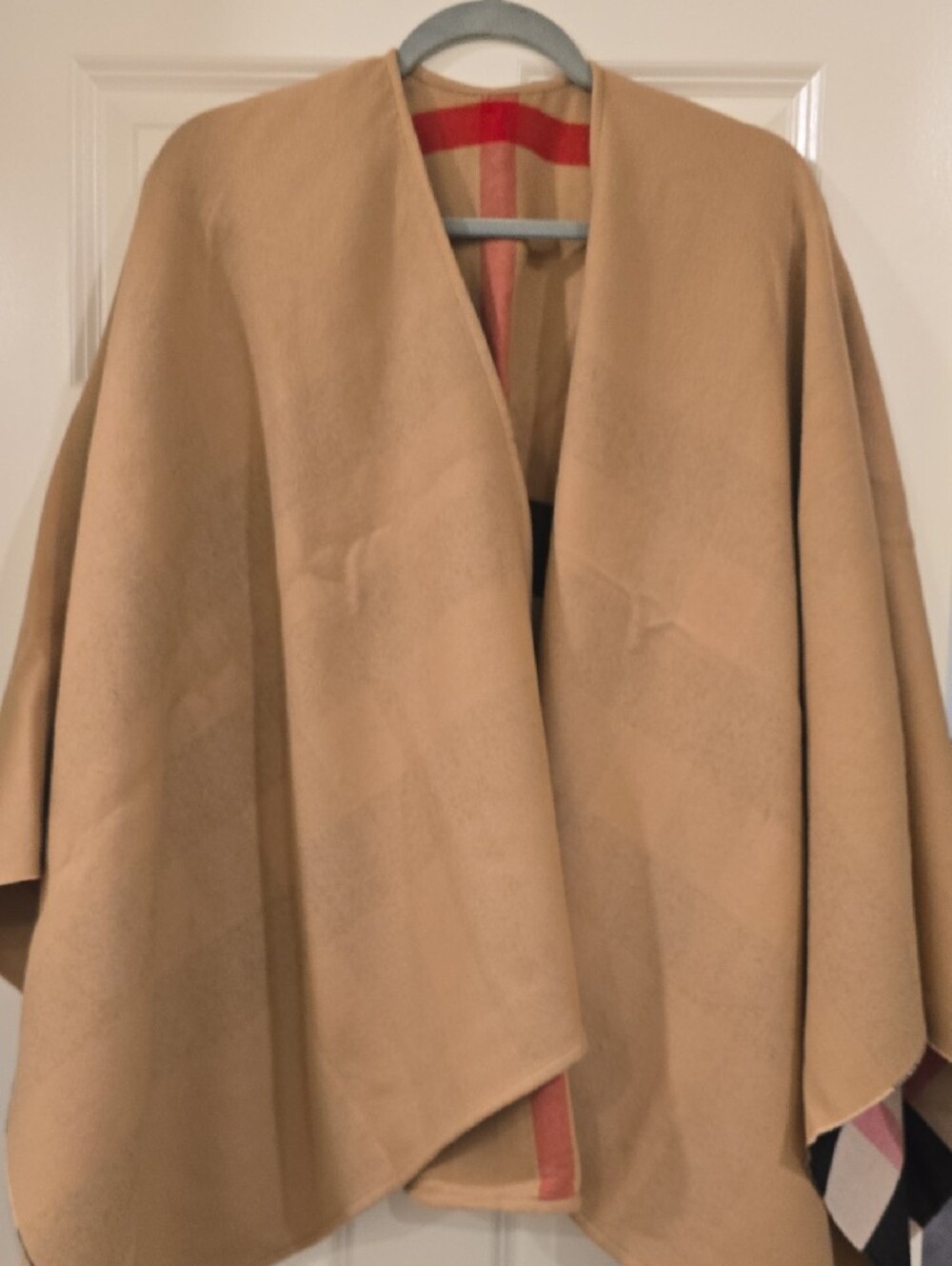 Burberry Camel Black Check Wool Poncho/Cape - Picture 5 of 6